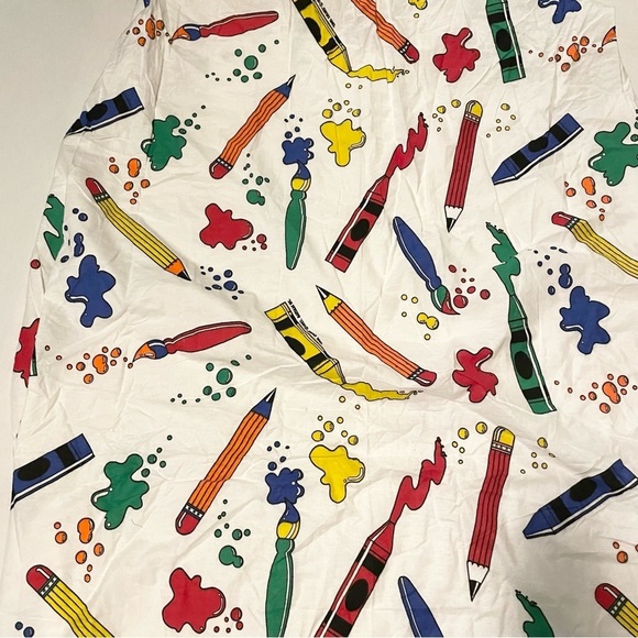 Vintage Multi Coloured Crayon and Pencil Patterned Twin Fitted Sheet - Picture 5 of 16